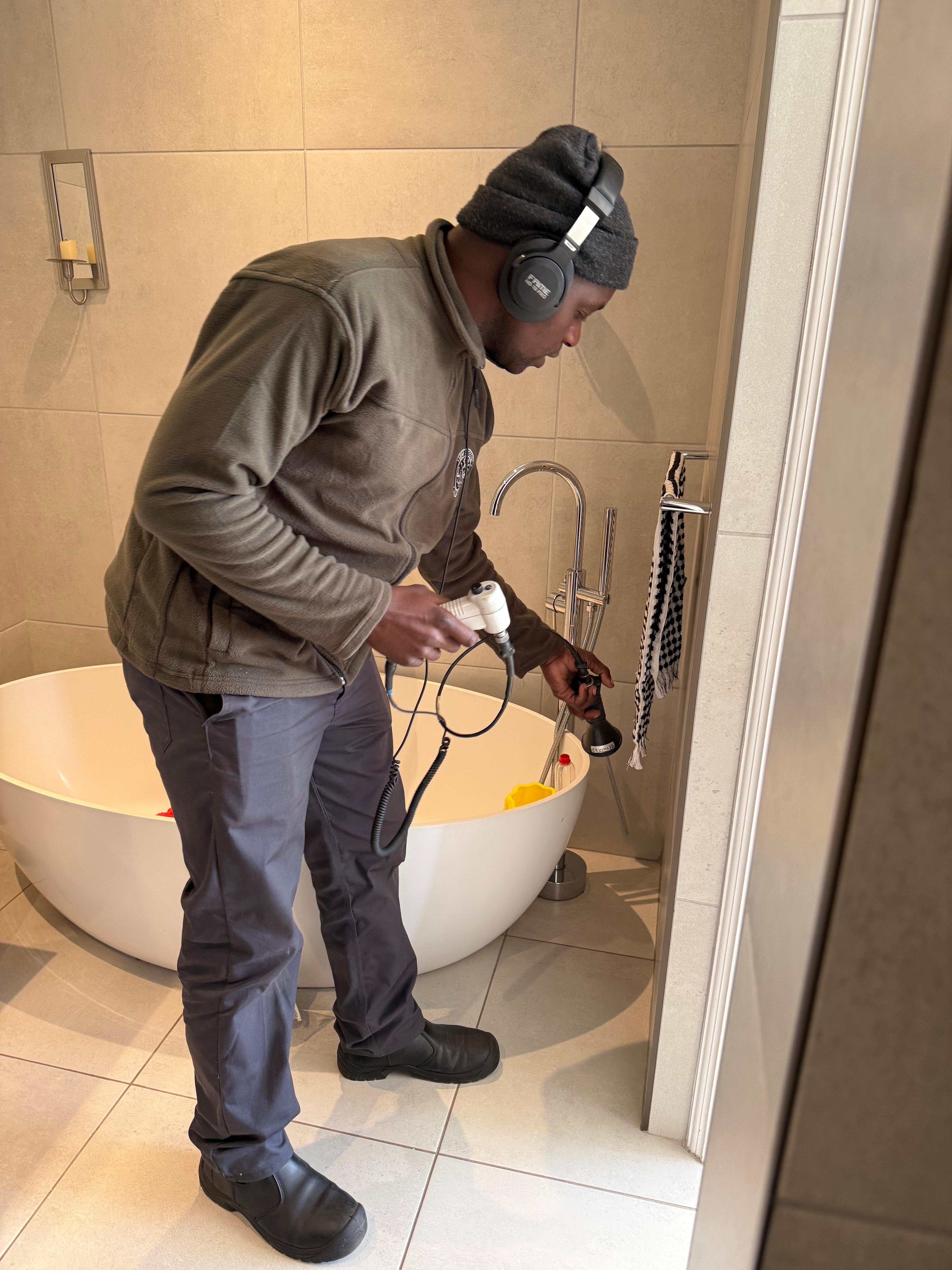 Residential water leak detection acoustic testing bathroom 2